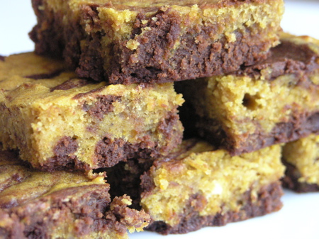 pa124078 Pumpkin Swirl Brownies