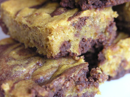 pa124088 Pumpkin Chocolate Swirl Brownies