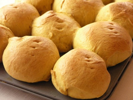 Pumpkin Yeast Rolls